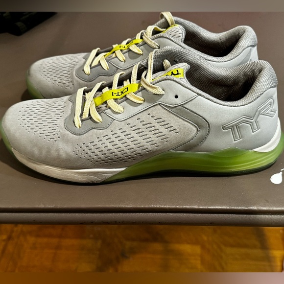 TYR CXT-1 Trainer - Picture 4 of 7